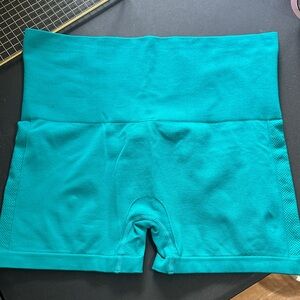 Homma biker shorts size XL